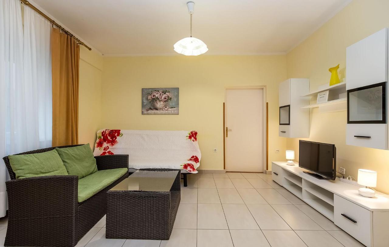 Apartments And Rooms Lago Рупа Екстериор снимка