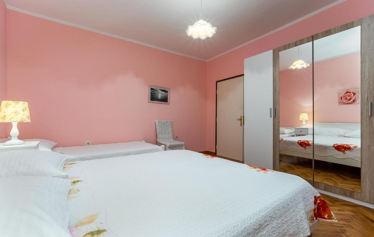 Apartments And Rooms Lago Рупа Екстериор снимка
