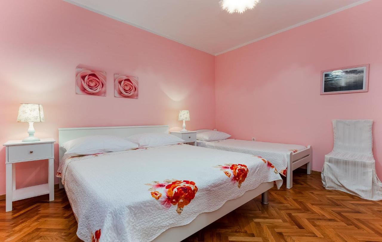 Apartments And Rooms Lago Рупа Екстериор снимка