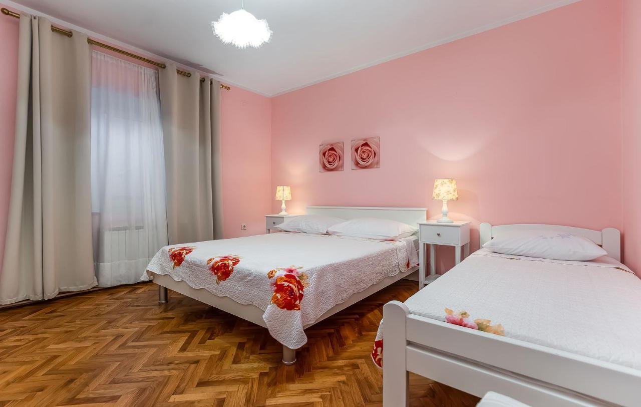 Apartments And Rooms Lago Рупа Екстериор снимка
