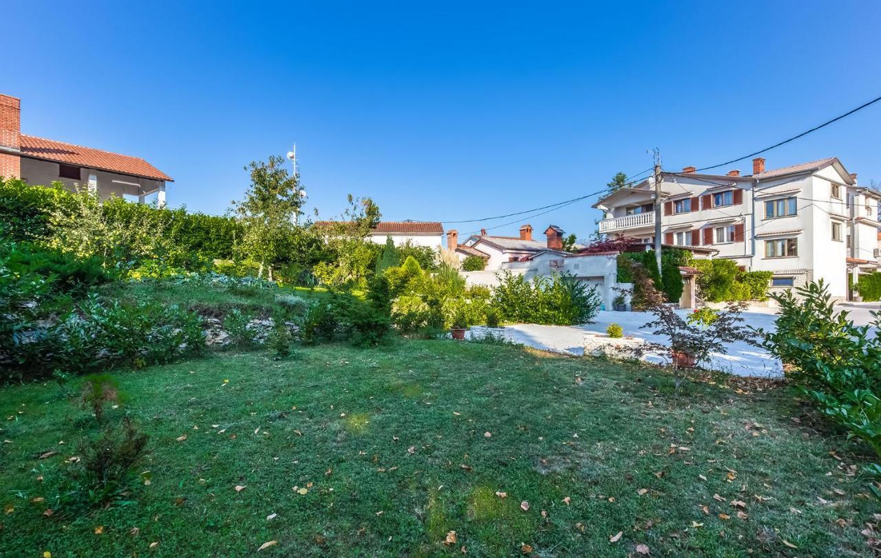 Apartments And Rooms Lago Рупа Екстериор снимка