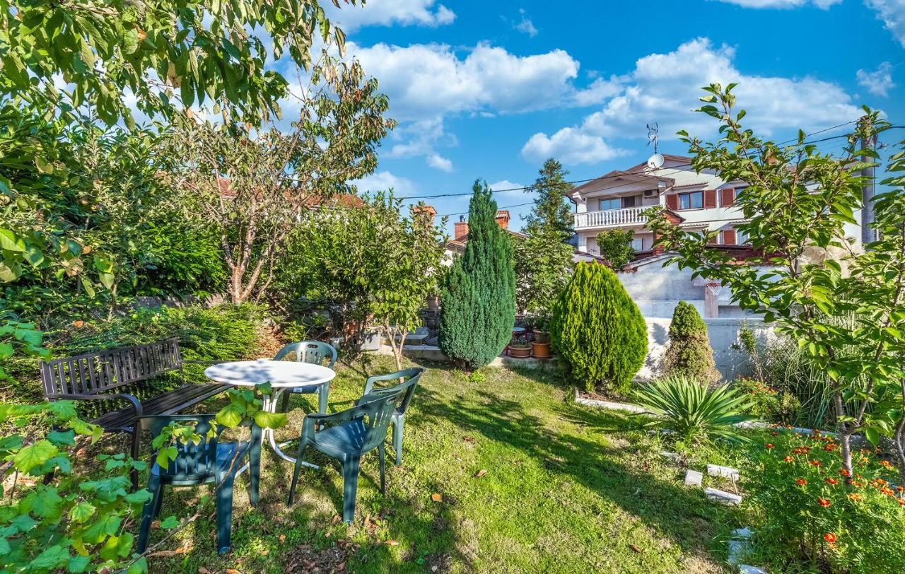 Apartments And Rooms Lago Рупа Екстериор снимка