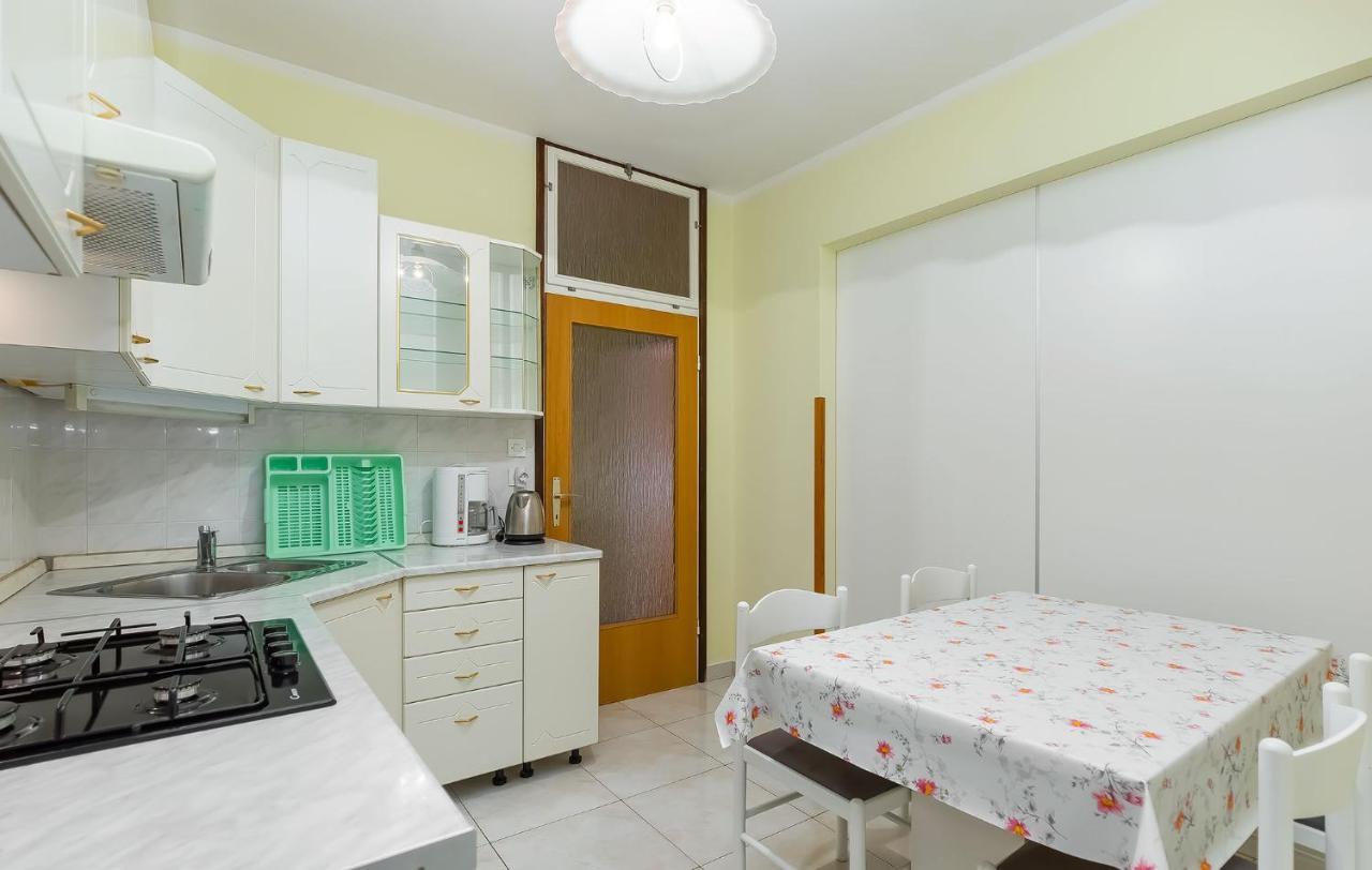 Apartments And Rooms Lago Рупа Екстериор снимка