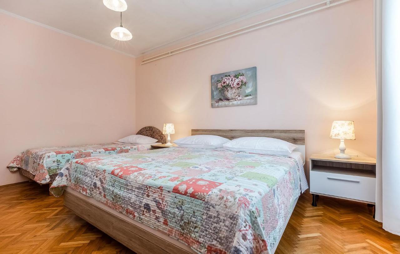 Apartments And Rooms Lago Рупа Екстериор снимка