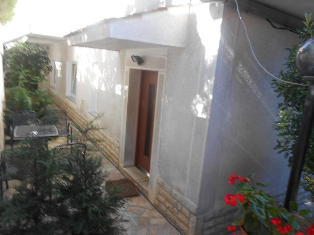 Apartments And Rooms Lago Рупа Екстериор снимка